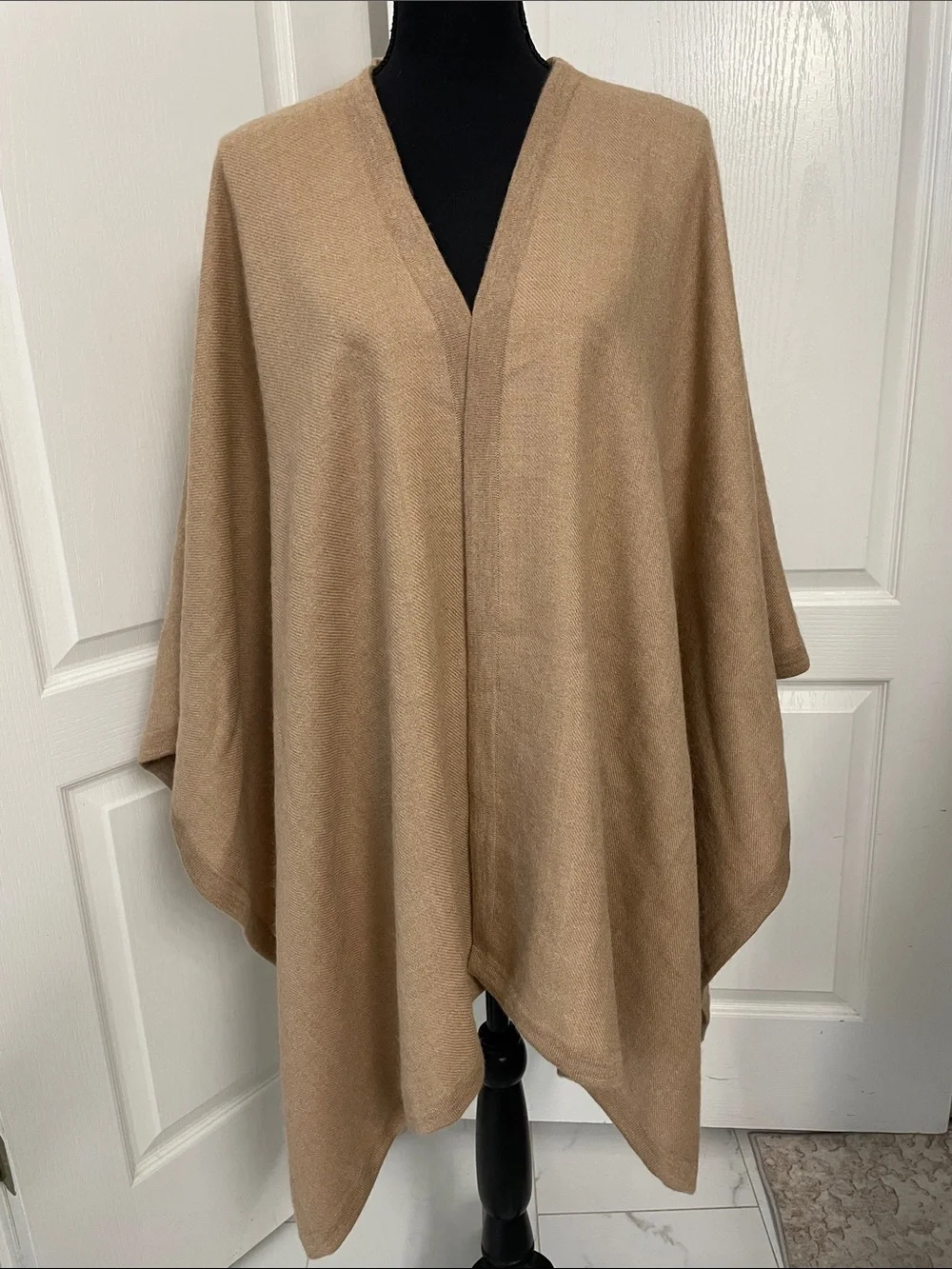 CUYANA baby alpaca wool poncho cover cape wrap like new light camel beige